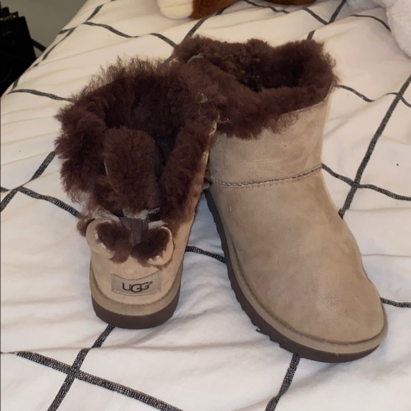 UGG Shoes - ugg’s with bow on the back